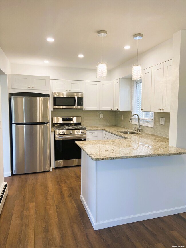 Building Photo - 473 Franklin Blvd