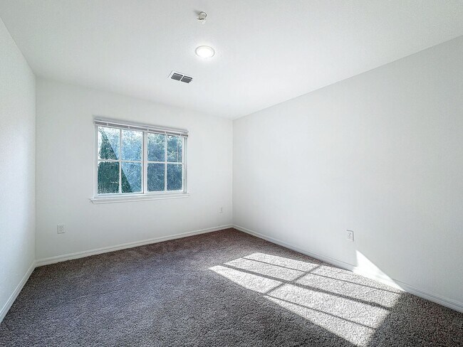 Foto del edificio - 1781 Barton Towne Cir