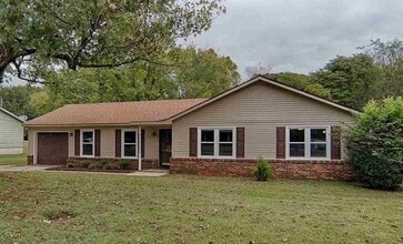 Building Photo - Rooms for Rent - Huntsville, AL!