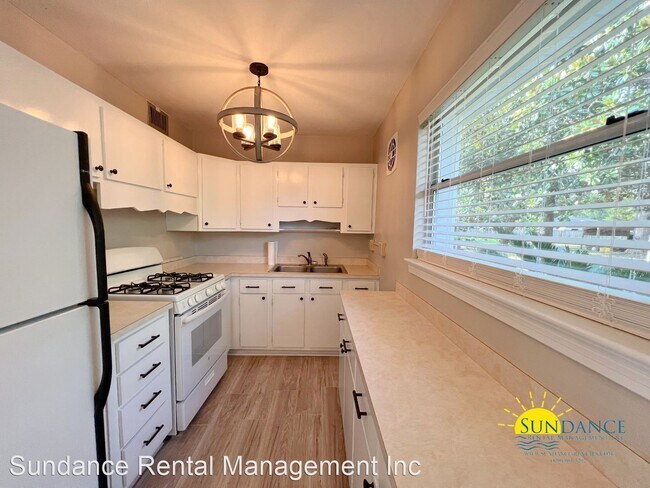 Building Photo - 3 br, 1 bath House - 318 Smith Drive