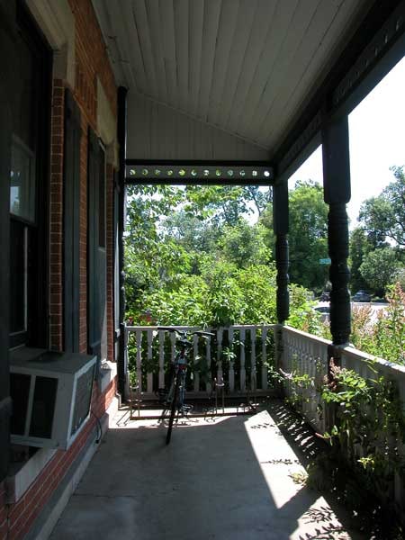 Primary Photo - 334 E Mulberry St