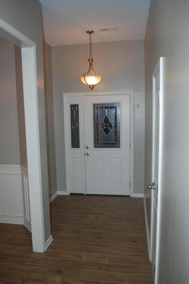 Building Photo - 5007 Craydon Dr