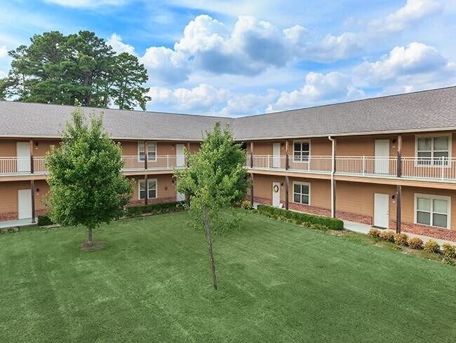 Building Photo - 2619 N Quality Ln