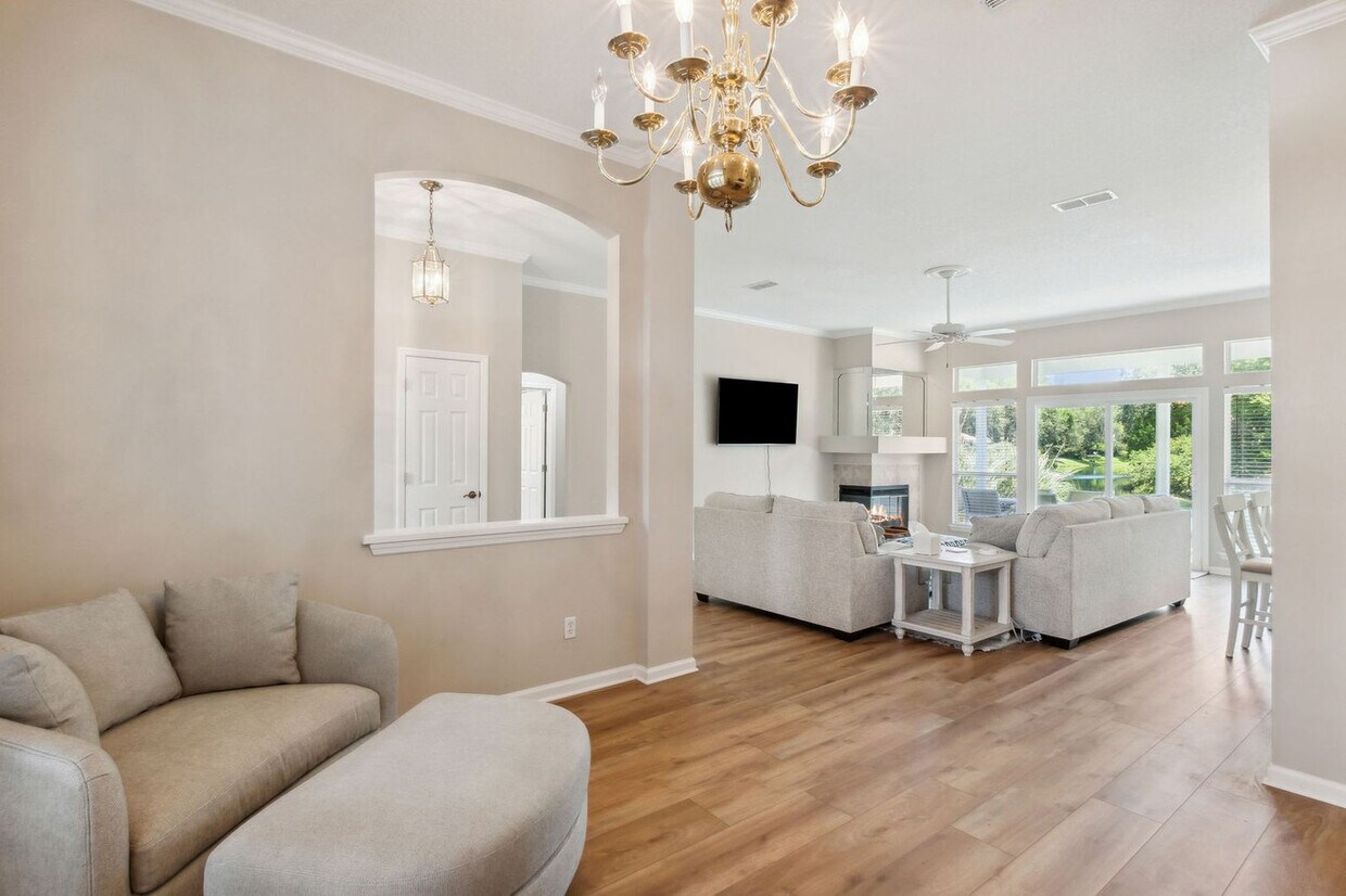 Foto principal - 2888 Tidewater St