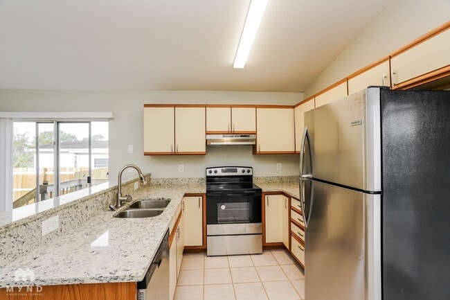 Building Photo - 535 Fox Run Trail