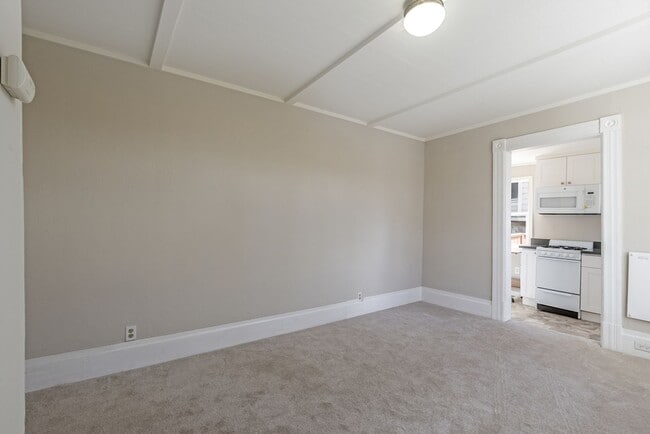 Building Photo - 1530 Minturn St - Studio | 1 bath | Lower rear unit