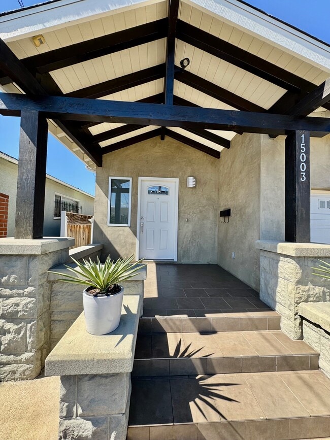 Entrance - 15003 Van Buren Ave