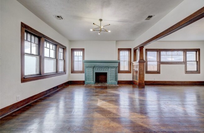 Building Photo - 1125 NW 34th St