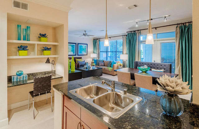 Photo - Galleria Luxury for Less! Apartment