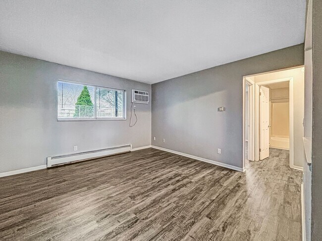 Building Photo - 2424 36th St SW