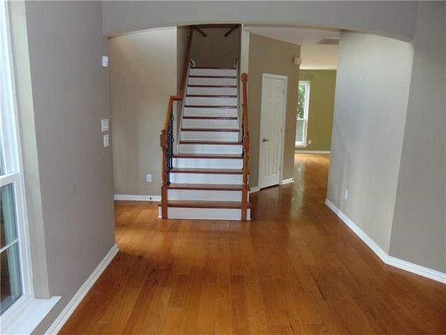 Foto del edificio - 3501 Castlewood Ct