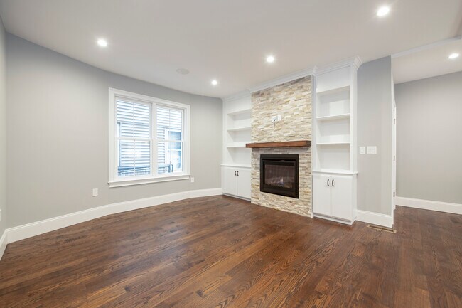 Foto del edificio - 923 E 4th St