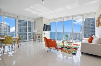 Building Photo - 485 Brickell Ave