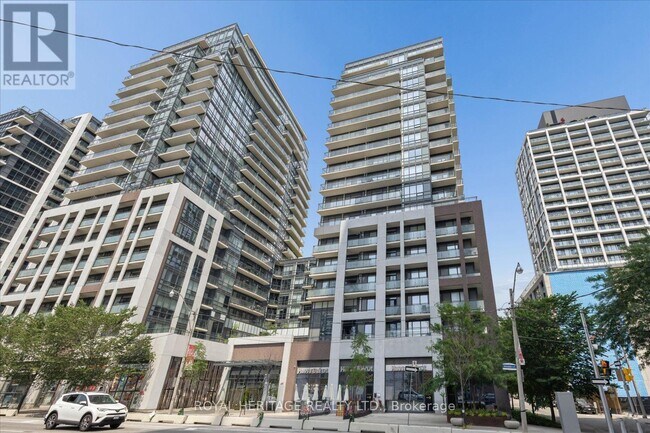 Photo du bâtiment - 460 Adelaide St E