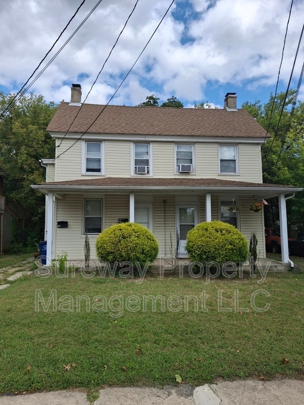 Primary Photo - 25 E Camden Ave
