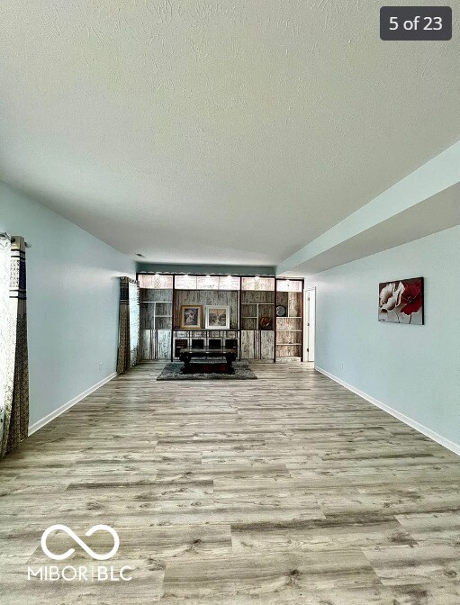 Foto del edificio - 765 Fireside Dr