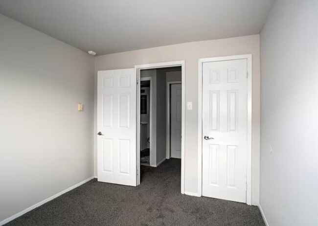 Photo - 500 E Upsal St Apartment