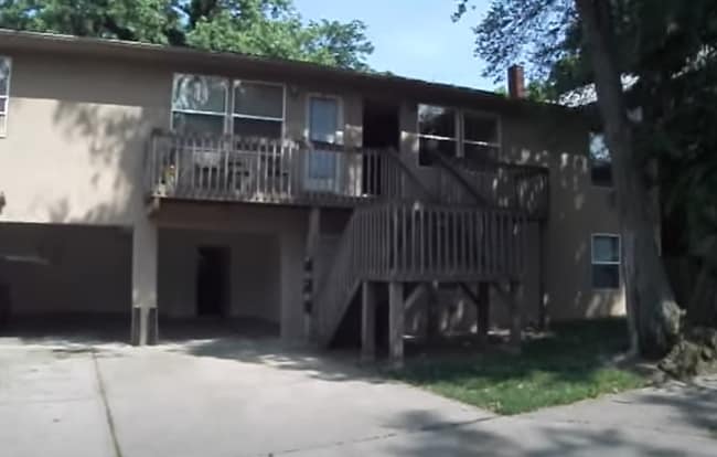 Building Photo - 3262 Glendora Ave