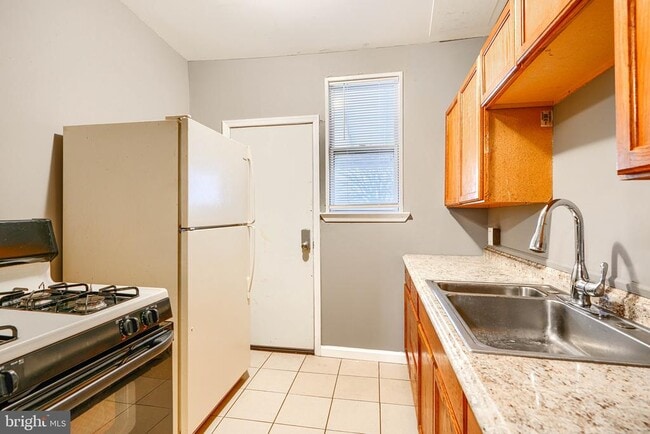 Foto del edificio - 1931 Griffis Ave