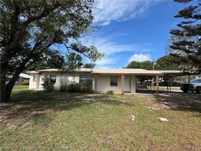 Building Photo - 307 N Lake Reedy Blvd