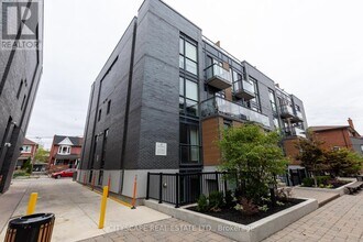Building Photo - 370 Wallace Ave
