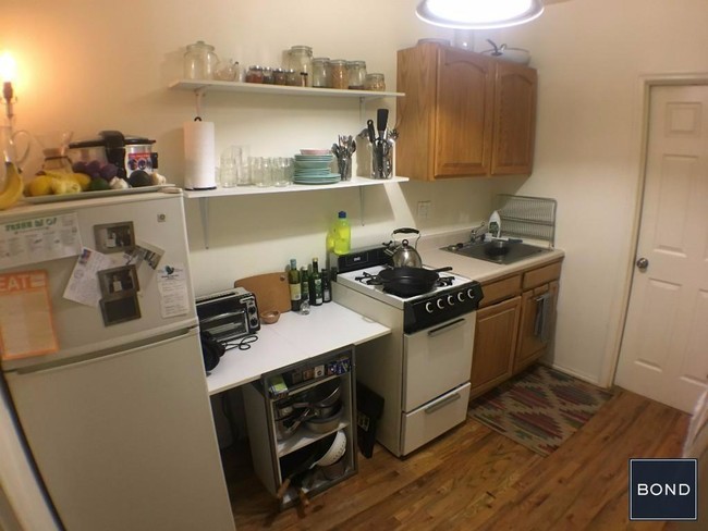 Foto del edificio - 293 N 7th St
