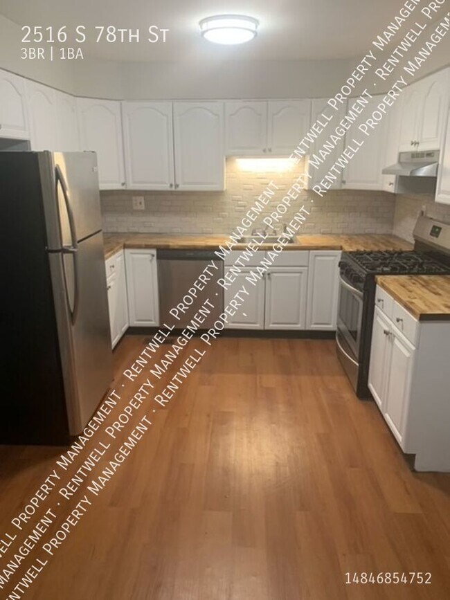 Building Photo - 3BR 1.5 BA  Home  in Eastwick area of Sout...