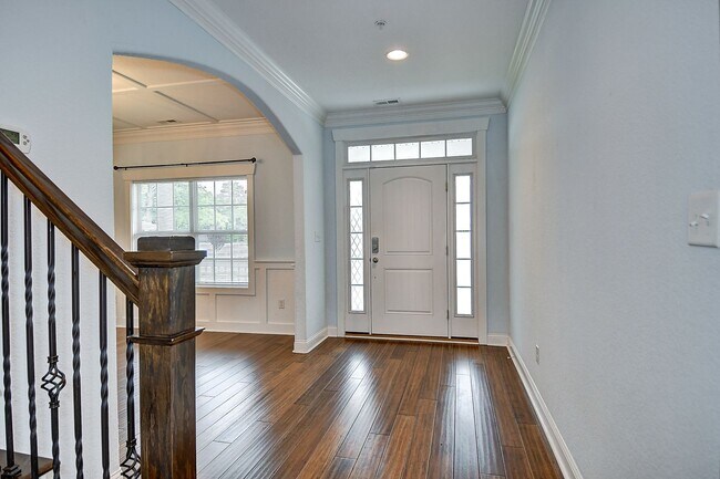 Foto del edificio - MOVE IN READY! GORGEOUS HOME IN CHESAPEAKE!