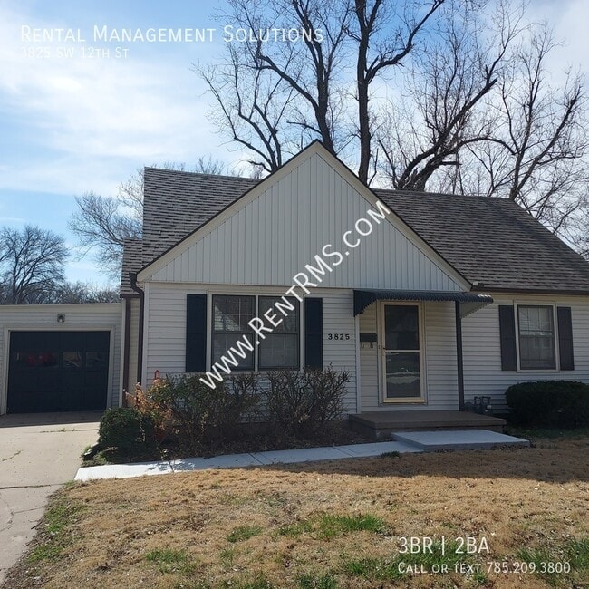 Building Photo - 3825 SW 12th St - 3 BED/1.5 BATH