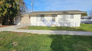 Building Photo - 1216 12th St S