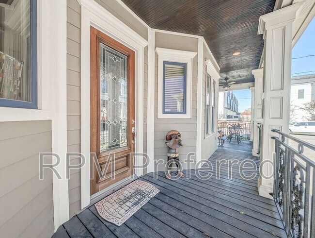 Foto del edificio - 1126 W 17th St