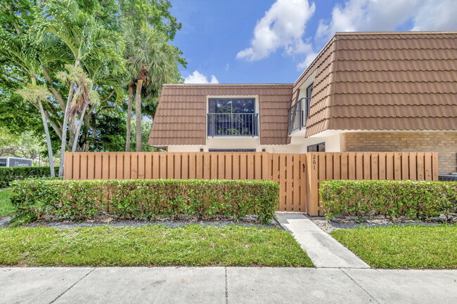 Building Photo - 261 Charter Way