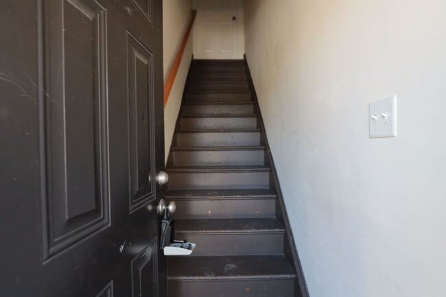 Building Photo - 1402 Bainbridge St