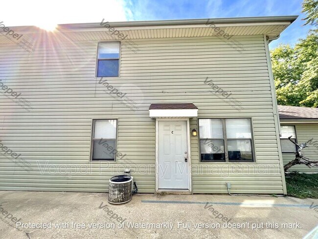 Building Photo - 8710 NW 82 Terrace