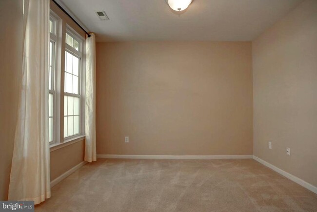 Building Photo - 1774 Compton Ct