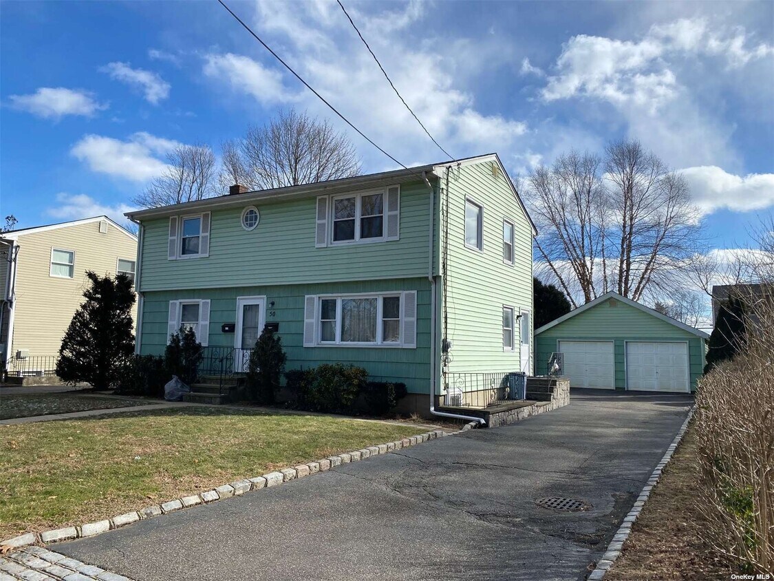 Primary Photo - 50 Grand Pl
