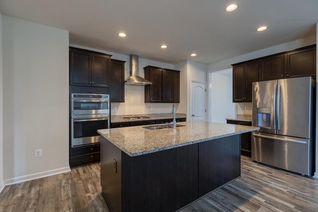 Building Photo - 336 Boxelder Dr