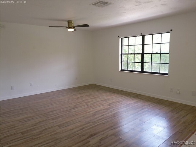 Building Photo - 5526 S Bristol Terrace