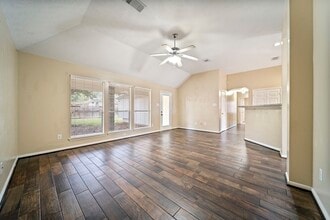 Building Photo - 7530 Alderly Dr