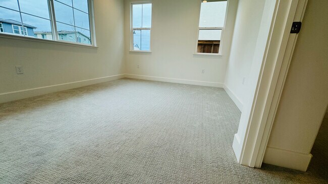 Building Photo - 16968 Egenberger Ct