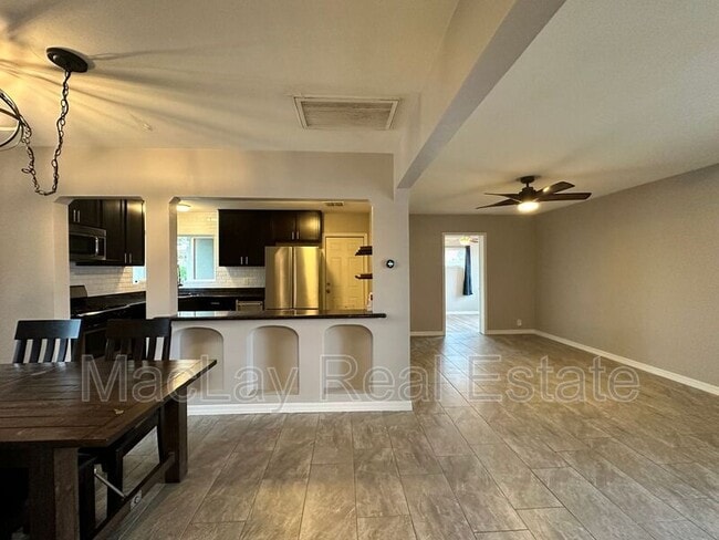 Photo - 1802 E Hubbell St House