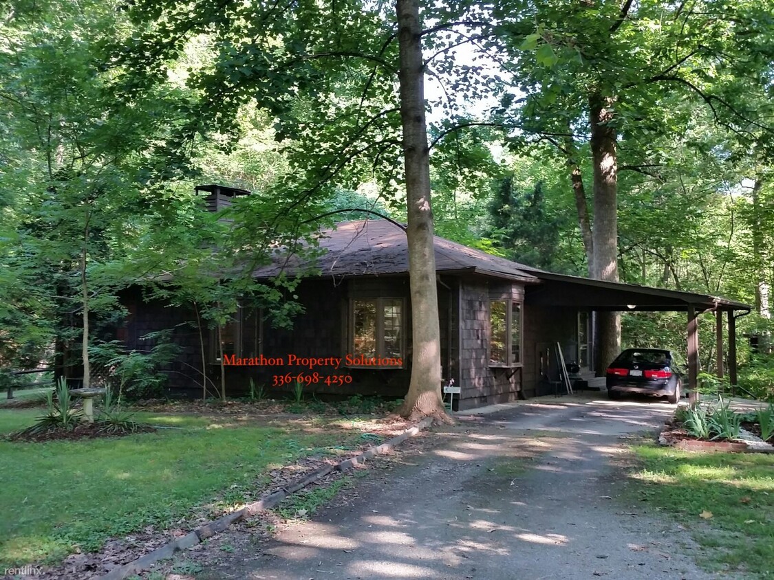 Primary Photo - 2 br, 2 bath House - 3521 Battleground Ave