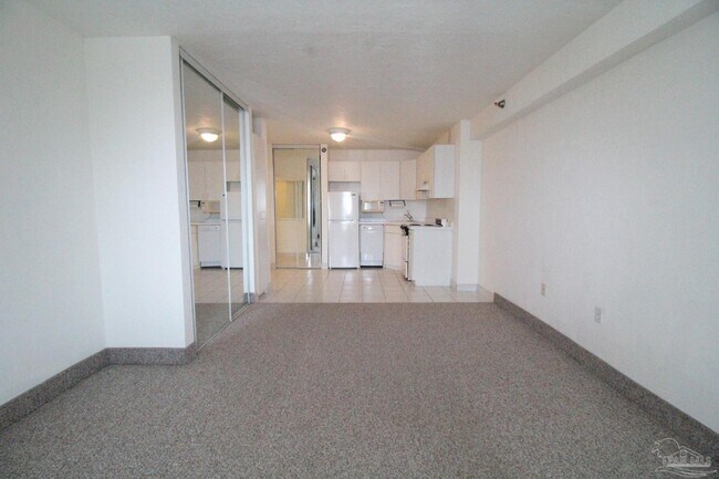 Foto del edificio - 224 E Garden St