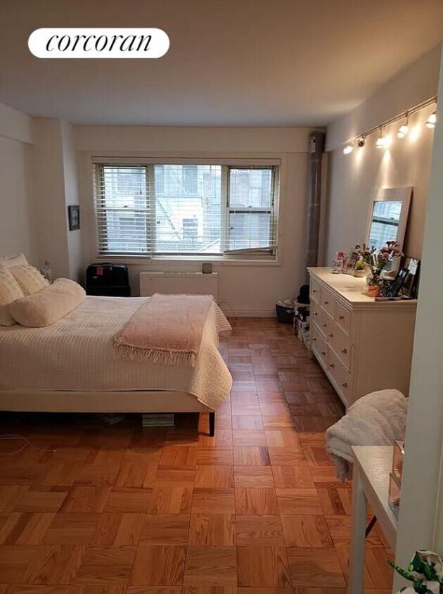 Foto principal - 345 E 56th St
