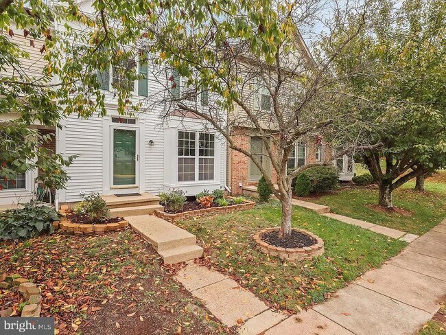 Foto del edificio - 43485 Plantation Terrace