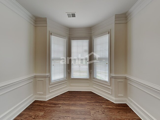 Foto del edificio - 10502 Carver Falls Rd