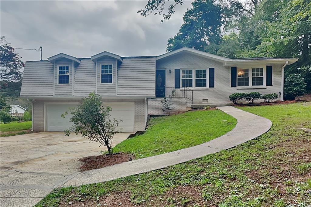 Foto principal - 605 Huckleberry Rd