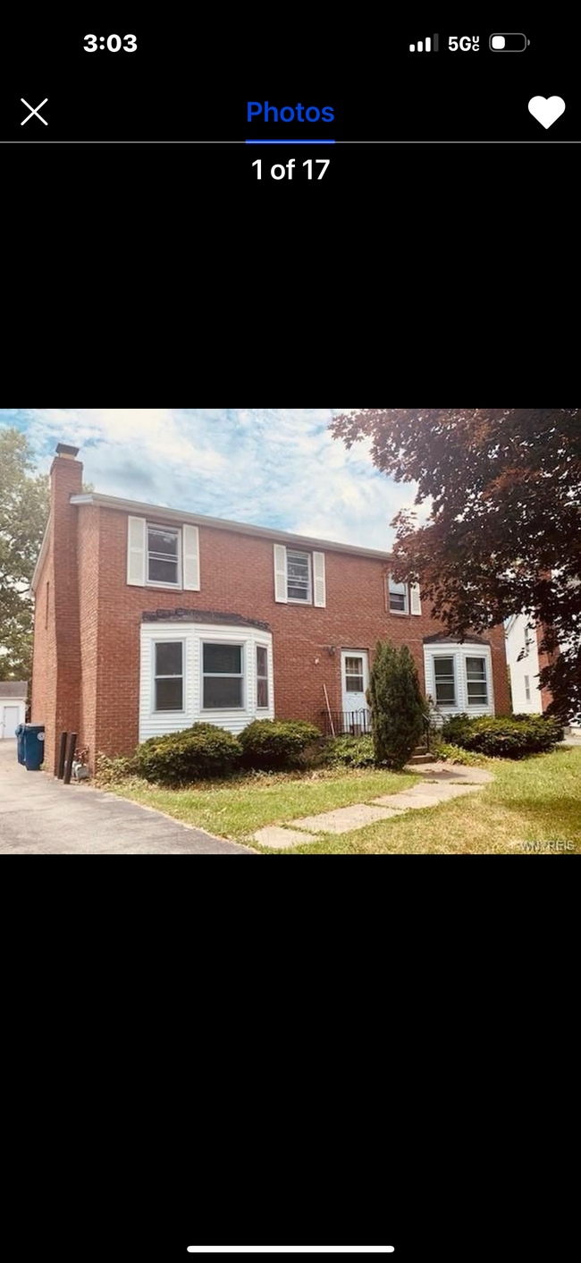 Front - 199 Fairgreen Dr