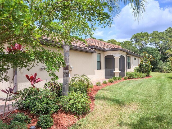 Foto del edificio - Seasonal Short Term Furnished Villa locate...