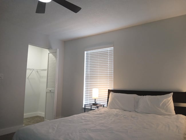 Foto del edificio - 5303 Glen Harwell Rd